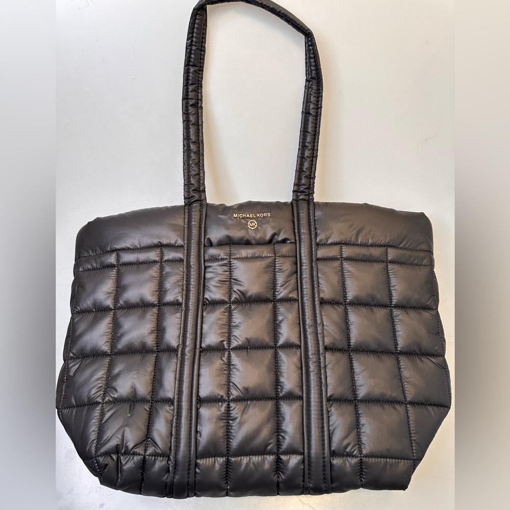 Make: Michael Kors Brand New puffy, large tote, black